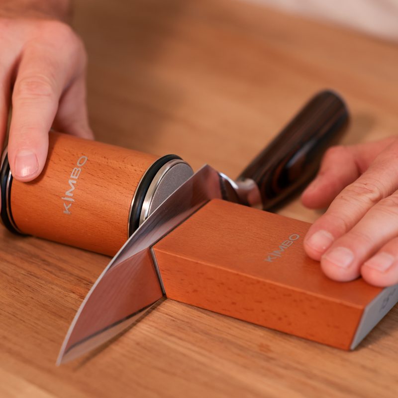 Rolling the Kimbo along the blade